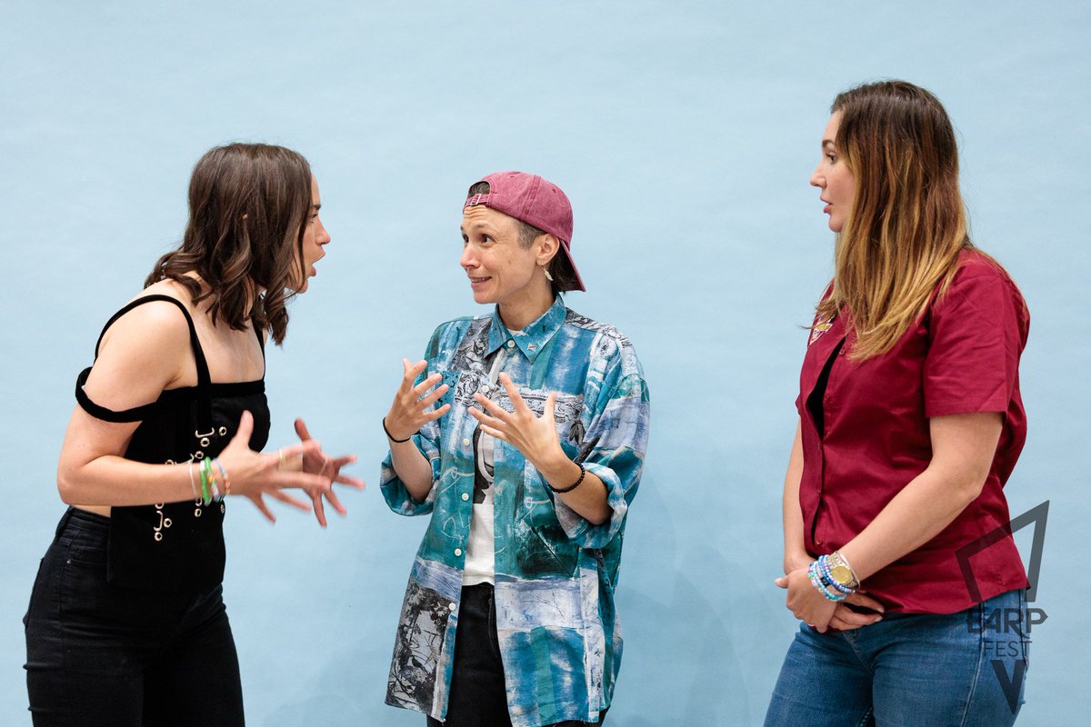dutchstarbuck's tweet photo. Anything could be a scene from the show with these 3 😄… Mel, Dom and Kat at #EarpFest @EarpFest #WynonnaEarp https://t.co/OUahNReNcV