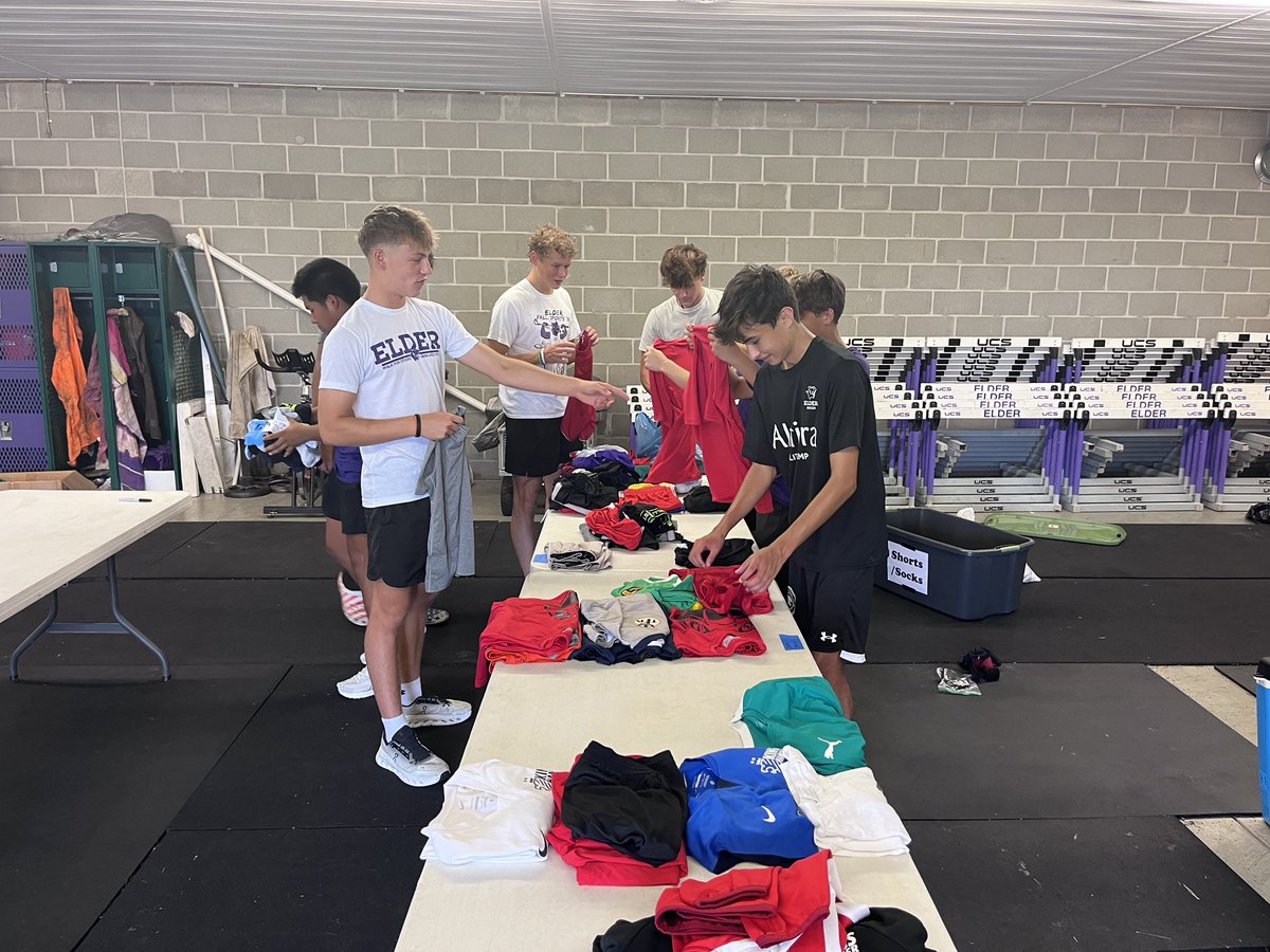 Elder Soccer (@elder_soccer) on Twitter photo Service day for Varsity today with our collection of soccer gear for <a href="/fccincinnati/">FC Cincinnati</a> foundation. <a href="/ehsports/">Elder Panthers</a> Service day for Varsity today with our collection of soccer gear for <a href="/fccincinnati/">FC Cincinnati</a> foundation. <a href="/ehsports/">Elder Panthers</a>