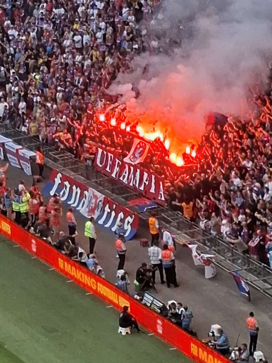 marktissy's tweet image. The message was loud and clear. Well done 
@ultrascpfc 
@UEFAcom 
@CPFC