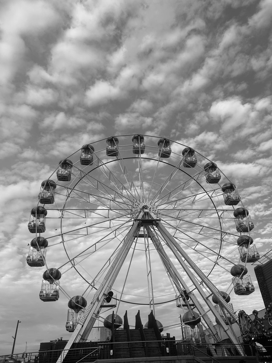 Best kinda nights spent are volunteering for an amazing charity 💚#wetoo 💚#codonas