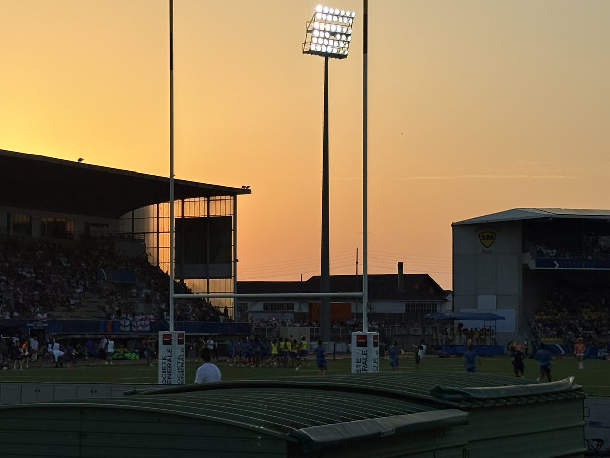 BernierNicola40's tweet image. 🇫🇷🇫🇷 Présent hier à Mont-de-Marsan pour ce choc intense #FFRANG 🏉💙

Un match dur, une équipe forte, une fierté intacte.

Dans 15 jours, la Coupe du monde On sera à fond derrière vous, avec tout notre cœur et notre force ! 💪🔥

#NeFaisonsXV #XVdeFrance #Rugby #RWC2025