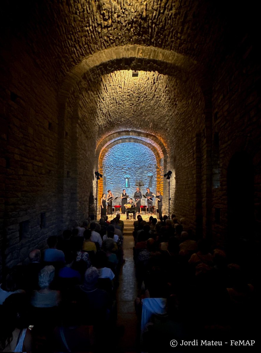FeMAP (@festival_femap) on Twitter photo <a href="/EOVosOmnes/">Ensemble O Vos Omnes</a> omple a vessar l’església romànica de Sant Climent de #ColldeNargó, un escenari ple d’història que ha posat marc a un repertori fascinant.
🎶 Gràcies a tothom per acollir el #FeMAP2025 amb tanta calidesa.
El festival continua. Ens veiem al proper escenari! <a href="/EOVosOmnes/">Ensemble O Vos Omnes</a> omple a vessar l’església romànica de Sant Climent de #ColldeNargó, un escenari ple d’història que ha posat marc a un repertori fascinant.
🎶 Gràcies a tothom per acollir el #FeMAP2025 amb tanta calidesa.
El festival continua. Ens veiem al proper escenari!