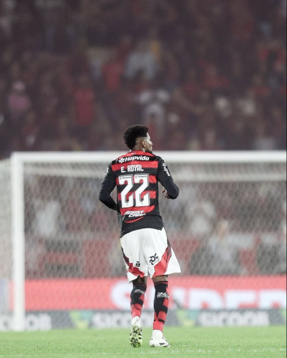 ezzin07's tweet photo. Esse cara é muito Bom, Jogou Muito ontem contra o Mirassol. https://t.co/tZ4pxSakOT