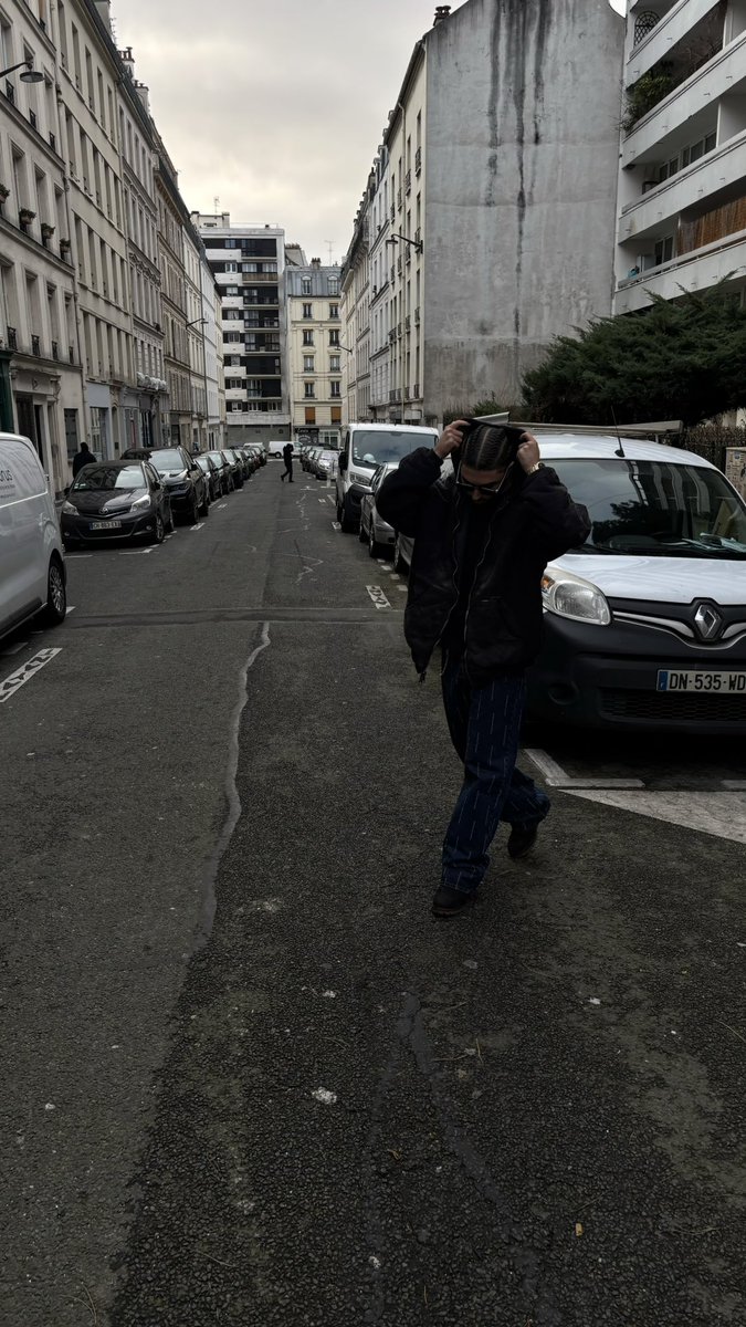 zoddy__'s tweet photo. TB to Paris FW’24 🇫🇷 https://t.co/AtJMOf2iPU