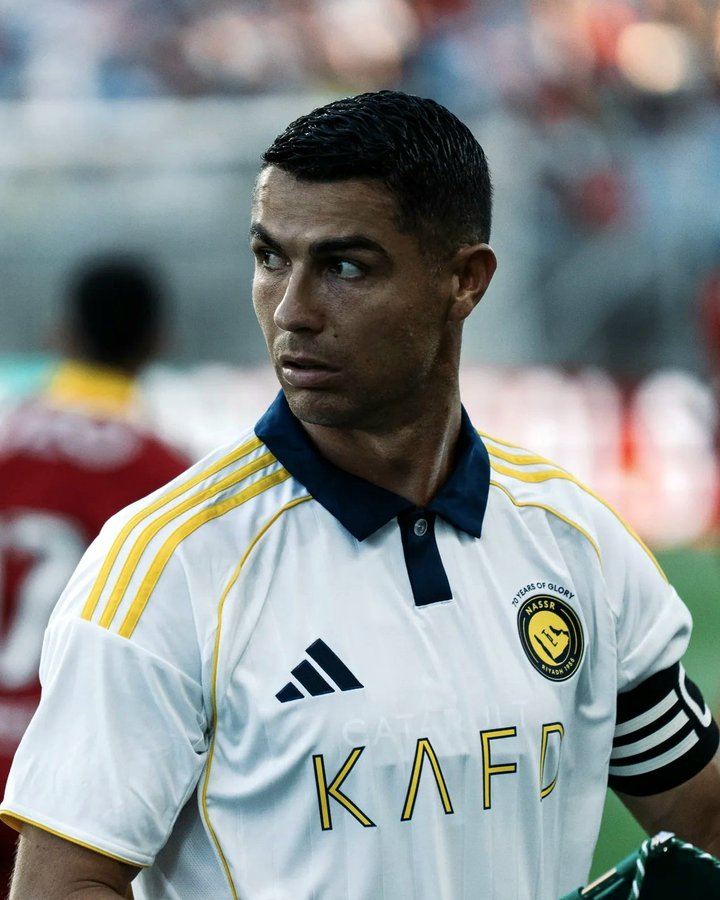 🚨Cristiano Ronaldo lleva SEIS PARTIDOS consecutivos marcando contra equipos EUROPEOS.

⚽️vs Dinamarca
⚽️vs Alemania
⚽️vs España
⚽️vs Tolouse
⚽️⚽️⚽️vs Río Ave
⚽️⚽️ vs Almería

¡EN TOTAL LLEVA 9 GOLES EN 6 PARTIDOS!

40 AÑOS TIENE. EL MEJOR JUGADOR DE LA HISTORIA🐐
