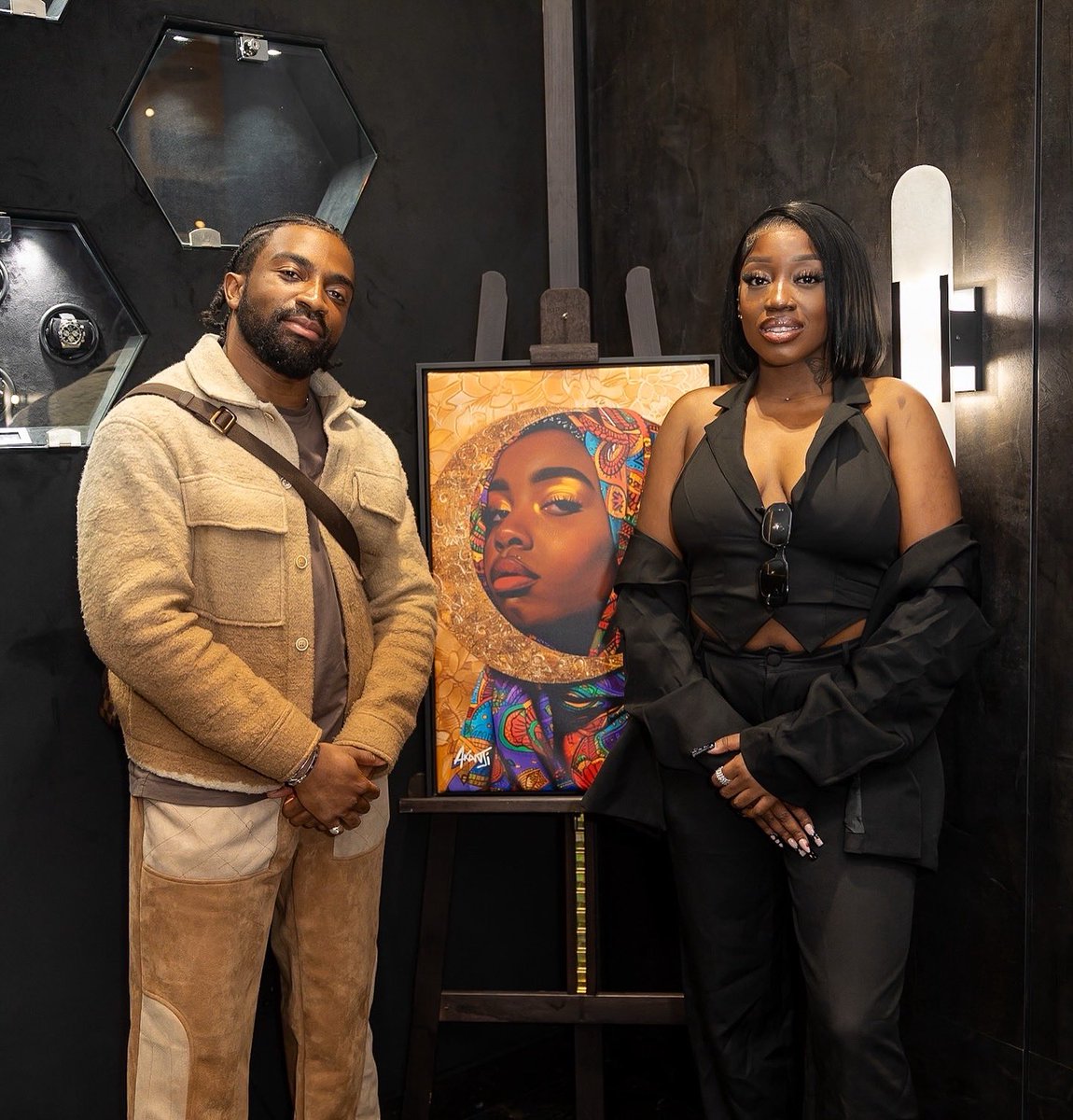 tlkbf's tweet photo. Akanji studio exhibits with @ANGOLANCVNDY 

‘Moon Crescent Blood Suliyat’
[Children of The Sun With Moon Crescent Blood] by Akanji Studio. Framed Canvas 75x50cm unveiled at last year’s LKB Sickle Cell &amp; Blood Donation Awareness. 

#LKBFoundation https://t.co/1BpMSO4dw4