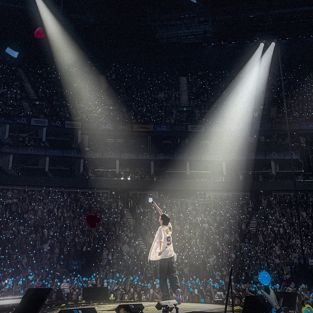 Dengan ini run seokjin ep tour resmi berakhir 🫶🥹 have a good rest seokjin! You’ve worked hard! Thank you for everything🥹🫶 since day 1 you discharged from military you been working hard. We are really grateful to have you ⭐️  wish we will meet again someday! Run seokjin will