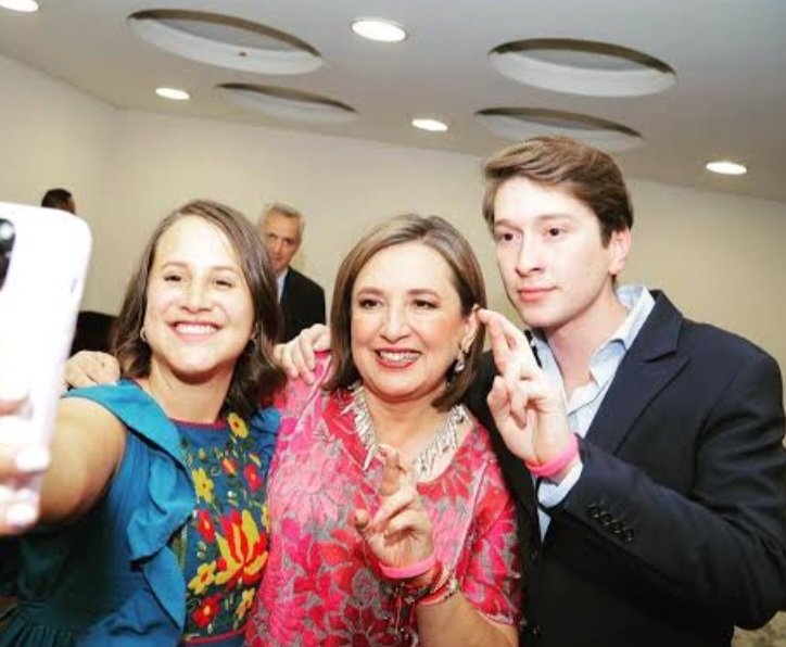 MONCAYOJUAN's tweet photo. Entre otras cosas, la reforma electoral es para que estos juniors zánganos HDSPM no lleguen como plurinominales...👇🏾 https://t.co/20I7FZoZMd