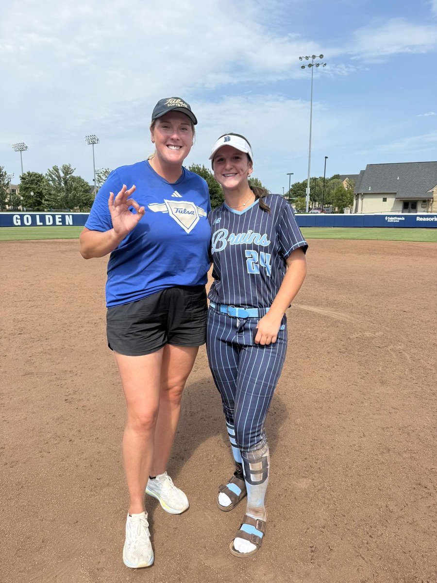 KMills2027's tweet photo. Great  camp yesterday at  @TulsaSoftball with @palmer_pasby!! Thank you coaches @CoachDreswick @Strimp25 @bsmart17  and players! https://t.co/o9LKPk7rLk