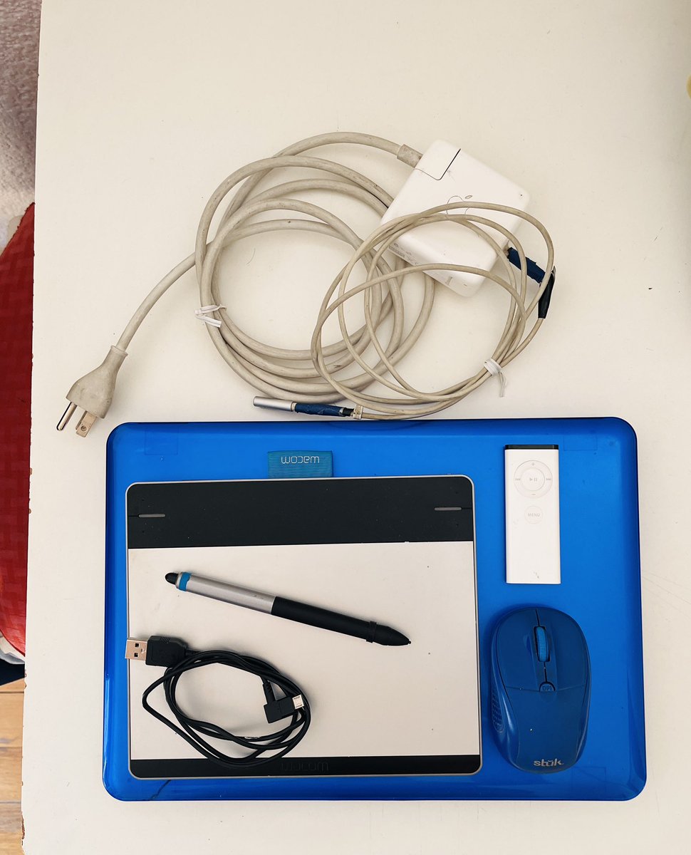 Se vende MacBookPro 13 
Os Catalina 
10Gb en RAM 500GB en HD
Tableta Wacom CHT
Control remoto Mac 
Mouse inalámbrico 
Info por DM
<a href="/LaNapolesCdMx/">La Nápoles CdMx</a> <a href="/ColoniaEscandon/">La Escandon</a>