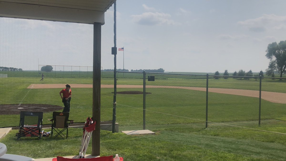 Land O’Ducks League tweet media