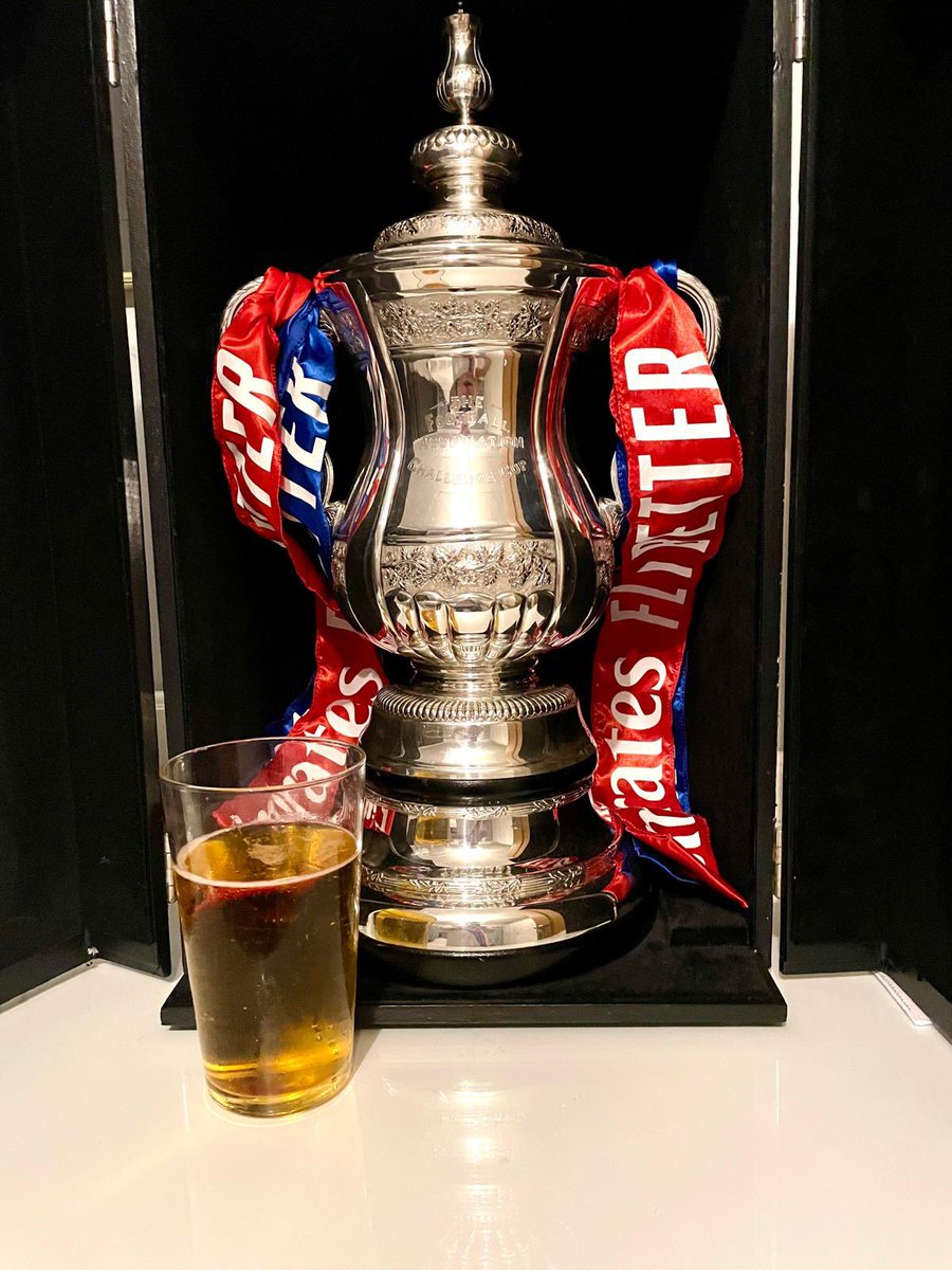 ᴅᴀʀʀᴇɴ tweet media