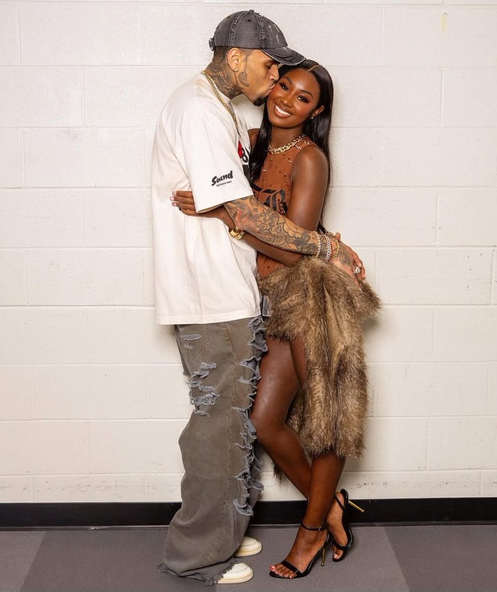 omg she’s GORGEOUS