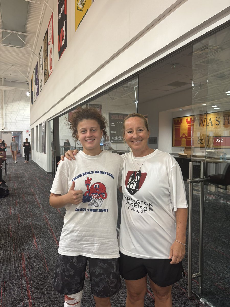 Liz Rohrbacher tweet media