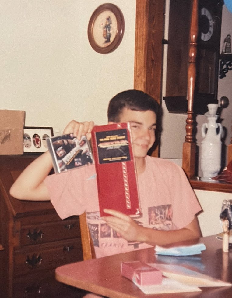 Knowastalgia's tweet image. “Any 8 CD’s or 12 cassettes for 1¢.

I received my first CD player for Christmas in 1991. I was 15 years old and a freshman in High School.”
Blog below:

facebook.com/share/p/16R9mu…

tumblr.com/knowastalgia/7…

#columbiahouse #bmg #90s #cd #nostalgia