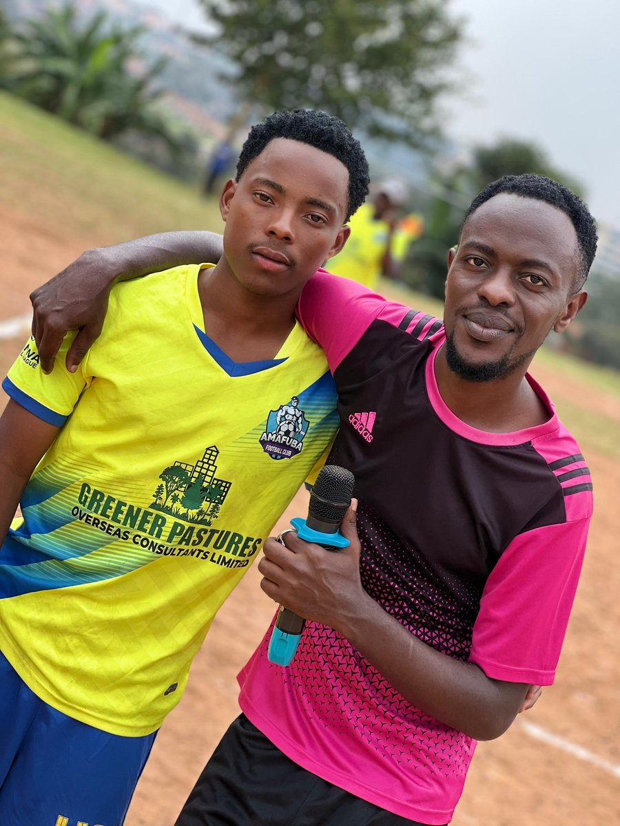 BArabiu953's tweet photo. With the best MC on this app none other than ⁦@StarHabiibz⁩ 🫡🫵🙏 https://t.co/Cf9dhAq4xb