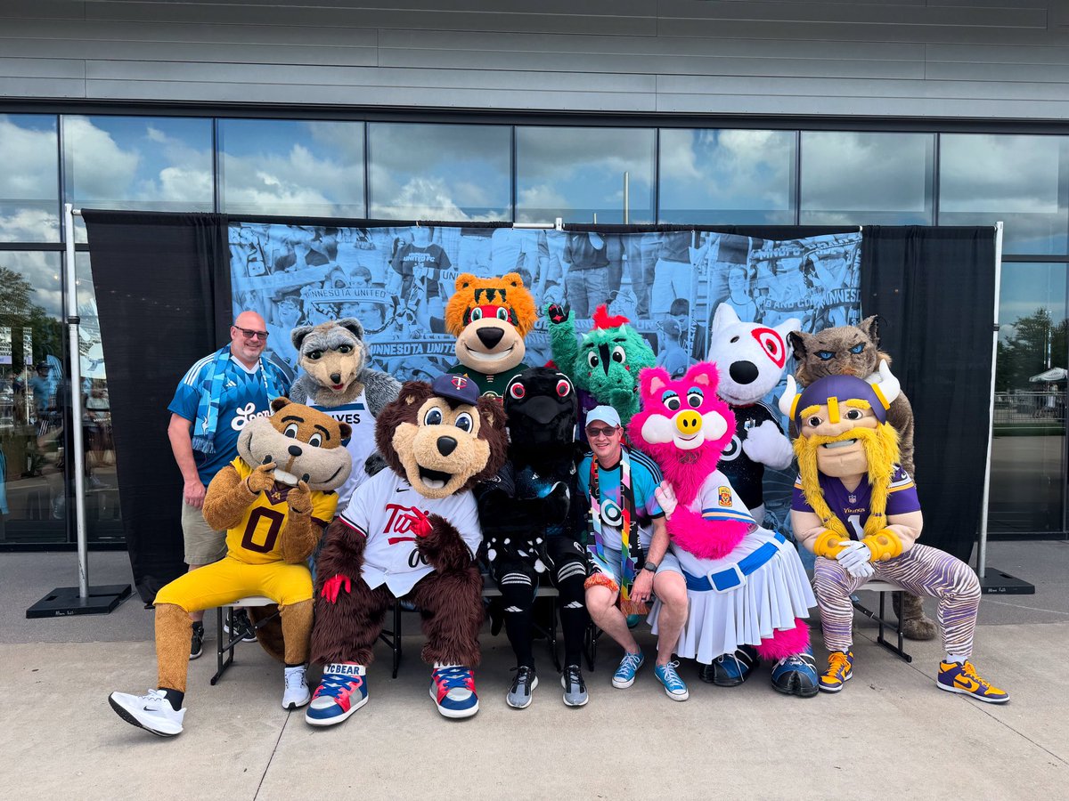 BeavaFeva's tweet photo. @MNUFC Got my a pic taken with my hubby for my 52nd birthday today https://t.co/qNqC7IDNZ1