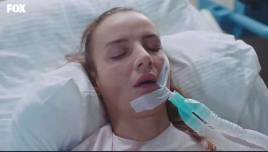 Nicole_ICU's tweet photo. She couldn't survive. 😢😢 https://t.co/PLqHiNfCTi