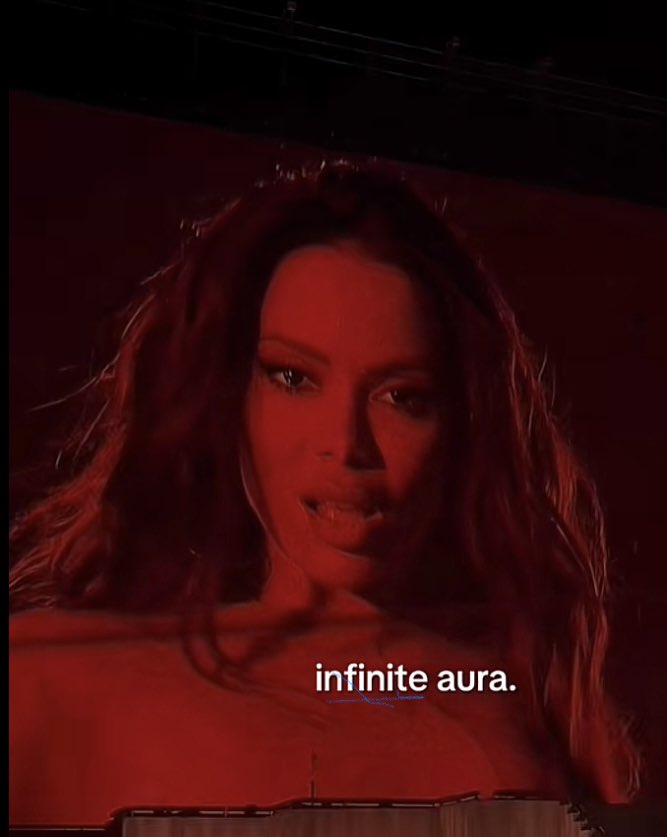 NikolaRyback's tweet photo. Anitta face card in show 2024 / Anitta face card in show 2025 ❤️ https://t.co/dOtbdshCSt