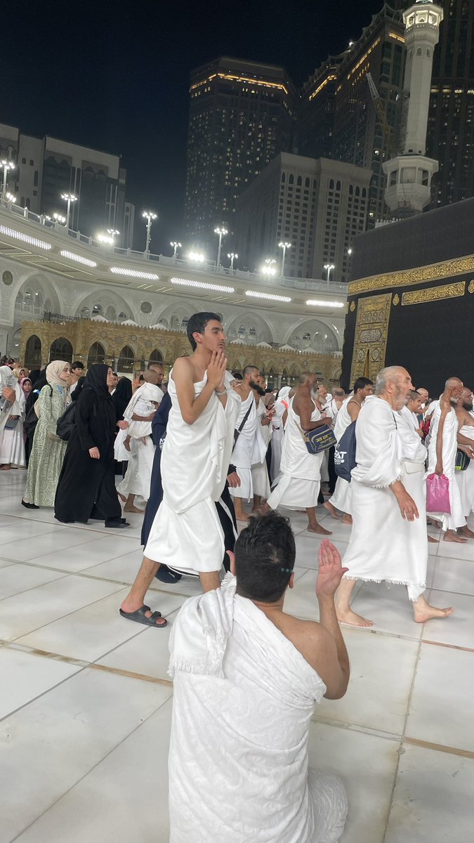 HAlhge's tweet photo. لا يوجد شئ يضاهي لذة القرب من الله ❤️ https://t.co/JotyQflbdH
