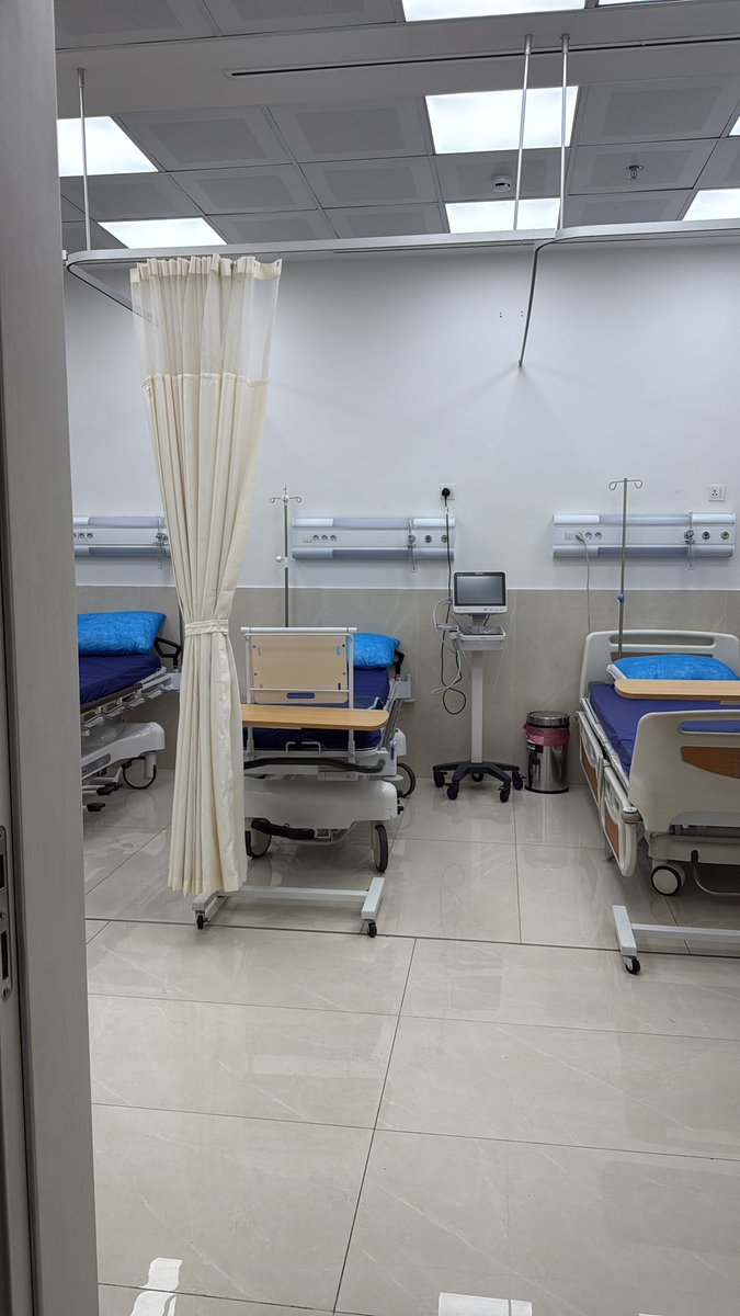 الموت يعلّمنا أن الزمن لا ينتظر، وأن الحب لا يُقال بما يكفي، مهما حاولنا. تكتشف فجأة أن هناك كلمات كان يجب أن تُقال، وعناقًا كان يمكن أن يطول، ووقتًا ضاع في أشياء لا تستحق.