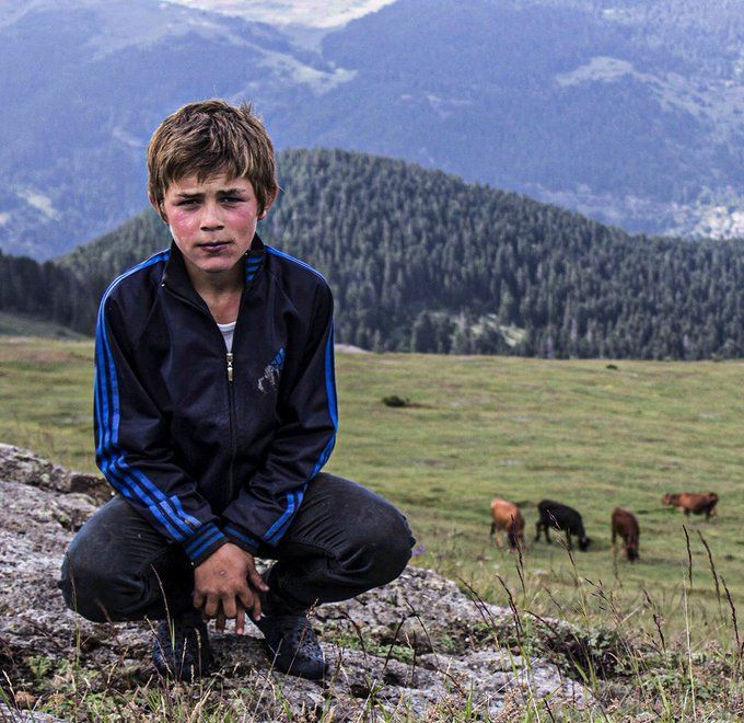 📍 Trabzon,  Maçka 
İyi Ki Varsın Eren…

Küçük Yaşında, Büyük Yüreklerin Bile Göze Alamadığı Cesareti Gösterdin.
Vatan Uğruna Attığın Her Adım, Bu Millete Onur Kattı.
Adın, Cesaretin Ve Fedakârlığın, Bu Topraklarda Sonsuza Dek Yaşayacak.
Rahmetle Ve Minnetle Anıyoruz. 🐺🇹🇷