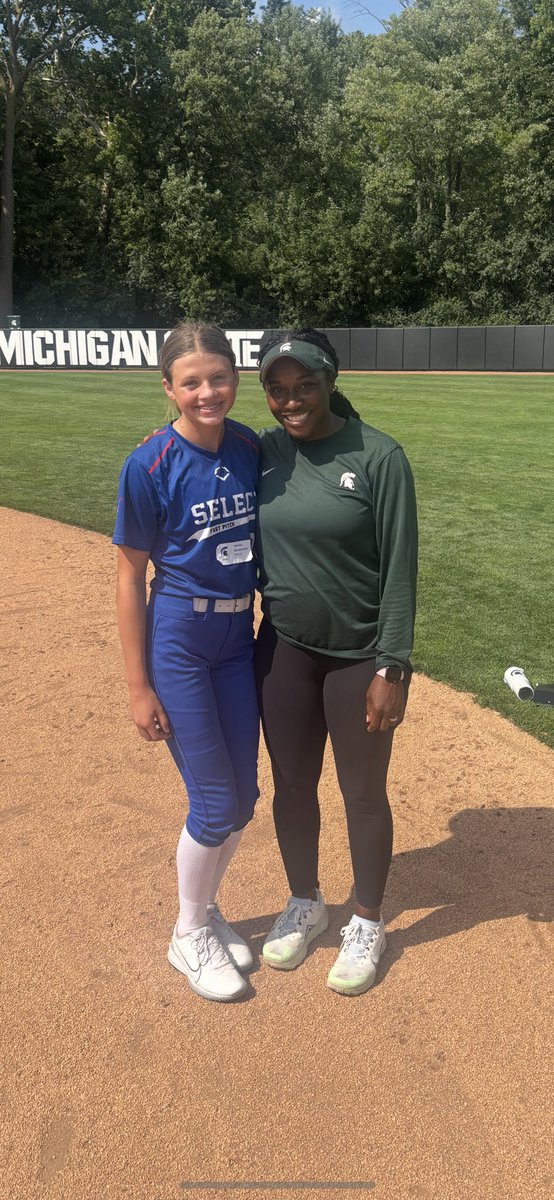 HenleyBacks2's tweet image. I had a great time at the @MSU_Softball 
Camp Friday and Saturday! My first on campus camp was a great experience thanks to Head Coach @ShoMcDonald and all the great assistant coaches and current Spartans!
@SelectFP_Backs 
@ejonesrockchalk