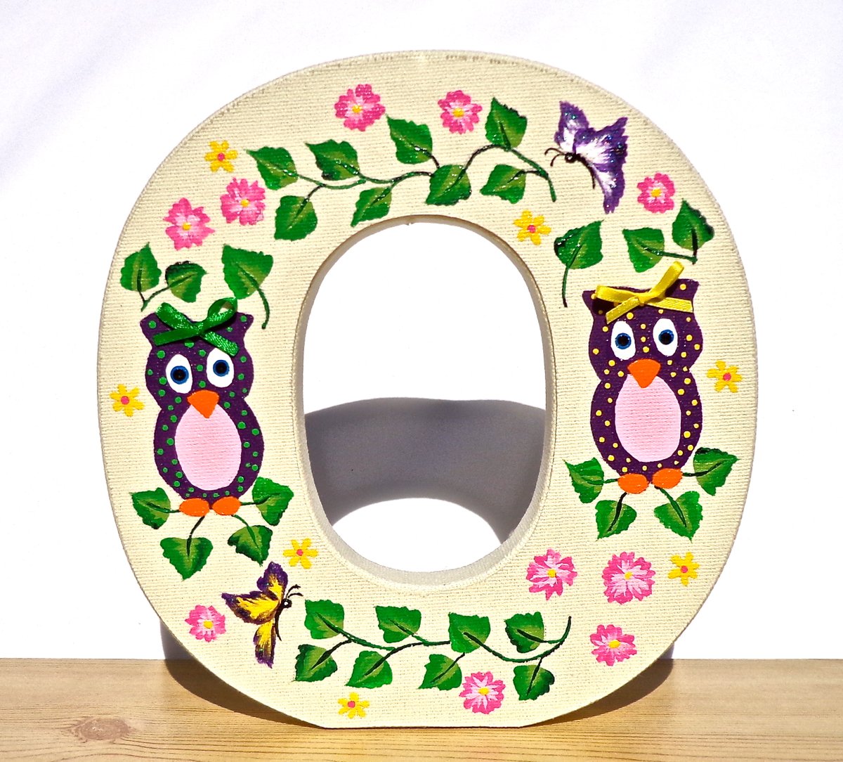 LPaintitpretty's tweet image. Check out this cute gift for a new baby etsy.com/listing/255280… #babygift #initial #purpleowls #SMILEtt23 #etsyseller #shopetsy #Craftbizparty #ShamelessSelfpromoSunday