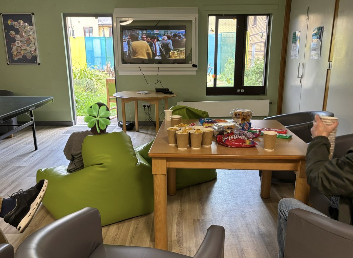 NiloofarNikbin's tweet photo. Snacks, bean bags, and laughter — our Rec room movie time brought everyone together for a relaxing evening🍿🥤🎬
Big thanks to @Ellie_Eagleton #TakeAlookAtMeadowBrook
@Lily_GMMH https://t.co/IFqyYGfbH1