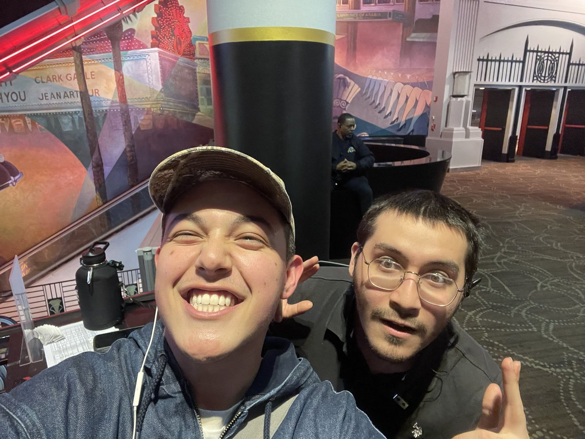 dillongadoury's tweet photo. @seandoherty THATS MY FUCCKING BOY JEFFRY https://t.co/Uy2ELRzZdq