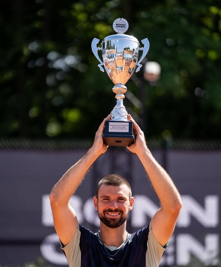 Not_Esportivas's tweet photo. ATP Challenger!
Parabéns ao tenista campeão o austríaco Jurij Rodionov (🇦🇹) que conquistou o @ATPChallenger de Bonn na Alemanha, conquistando o oitavo título de challenger na carreira
#ATPChallenger #tennis #OnTheRise #DTBTennis #BonnOpen #JurijRodionov https://t.co/5u6rljLjHD