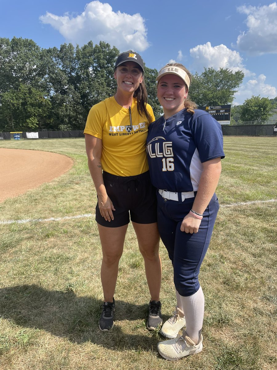 MarleyRyan2027's tweet image. Enjoyed receiving instruction and feedback from @SaraPelegreen, @CoachWelsh_WLU, and players today at the @WLU_Softball prospect camp!  Their energy, enthusiasm, and encouragement were contagious!! #GoToppers
@llghumphrey @Org_LLG ⚡️⚡️