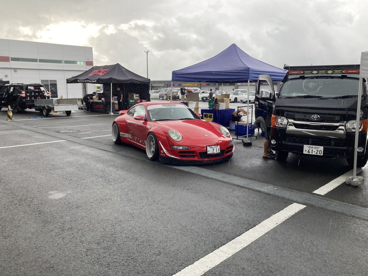 asukanagai's tweet photo. #RWB997
#Philadelphia
#富士スピードウェイ 到着
#fuelfest
#fuelfestTokyoJapan 2025
#OSKTools ブースに展示です

#ワイスピ っぽい世界観が展開されている模様 by #JN陸送グループ #JNCARS #JNTV https://t.co/xxeE4DfEb4