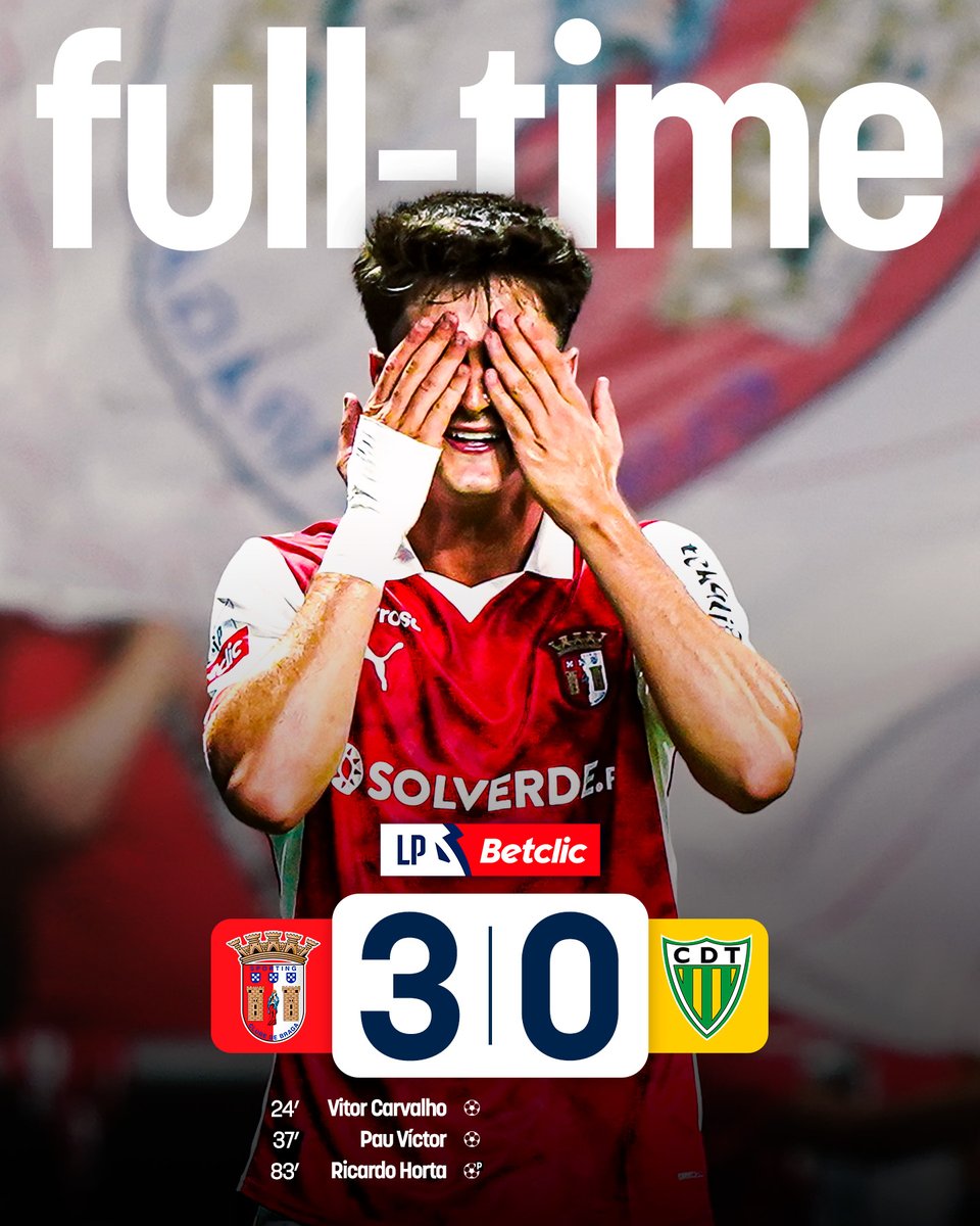 ligaportugal's tweet photo. O Capitão e a dupla da 𝗩𝗶𝘁𝗼𝗿ia 🤜💥🤛
Passadas três épocas, o @SCBragaOficial volta a iniciar o campeonato com um triunfo! 👏
Tempo útil ⏱️ 62.16%
Taxa de ocupação 🏟️ 57%
📸 Liga Portugal, LUSA & SC Braga #LigaPortugalBetclic #SCBCDT https://t.co/PPxPKcI4yZ