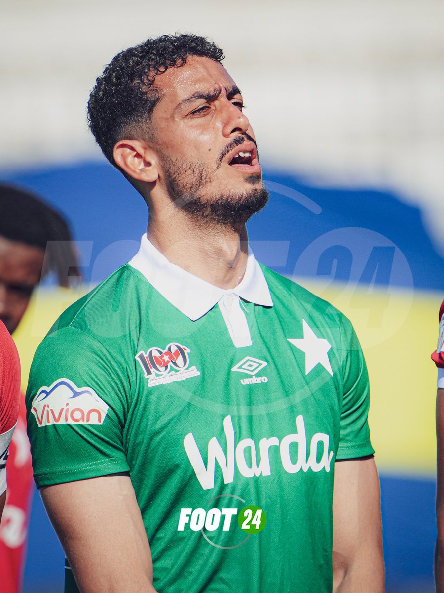 foot24_'s tweet photo. 1 ère apparition de Sabri Ben Hassen avec le maillot de @ESSahel https://t.co/yXjTJ9tTum