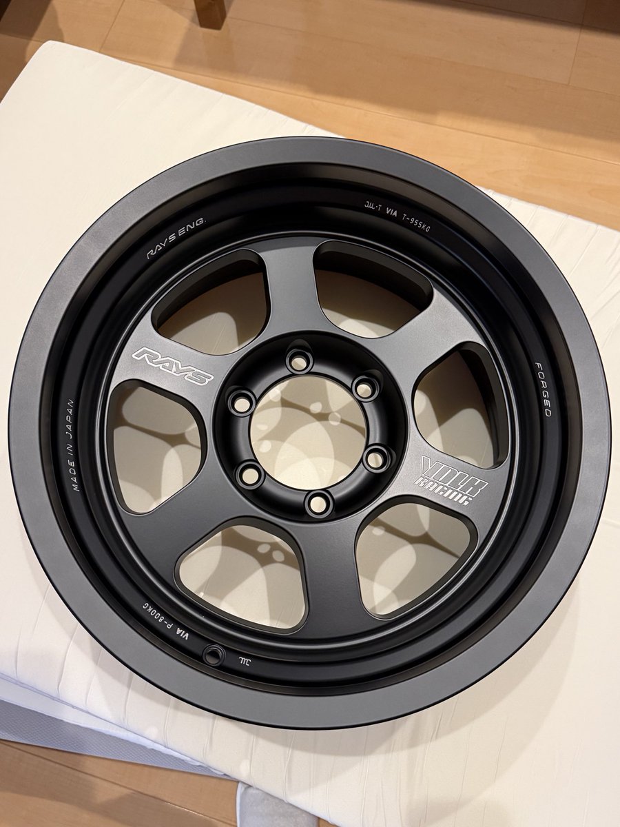 lovediecastcar's tweet photo. #te37xt
37on37行きたいなー
でも37inch入れる根性無い!! https://t.co/mjDjv4SFuJ