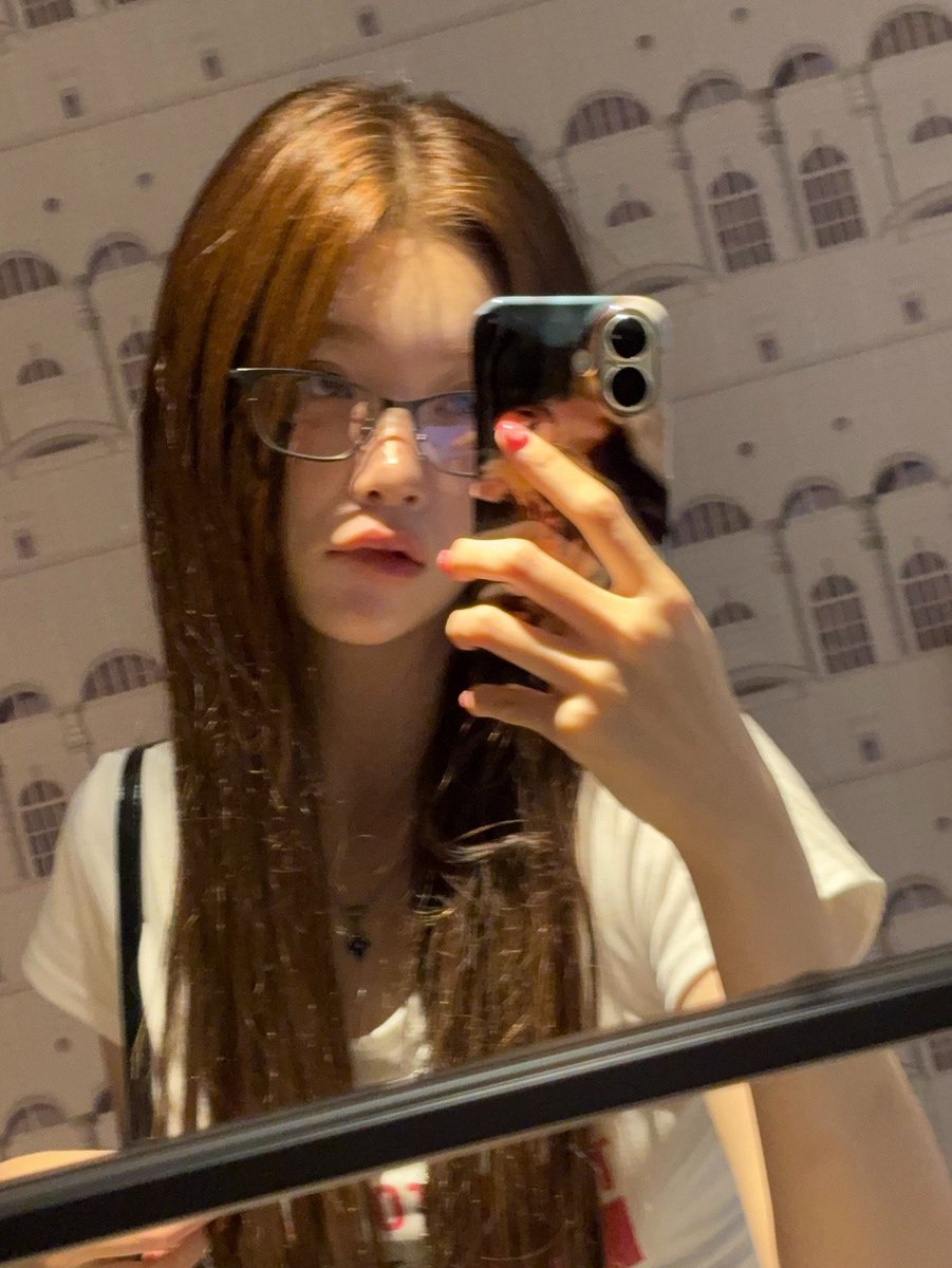 F02KI's tweet photo. 大阪🐈‍⬛❤️ https://t.co/lYCLe8p45D