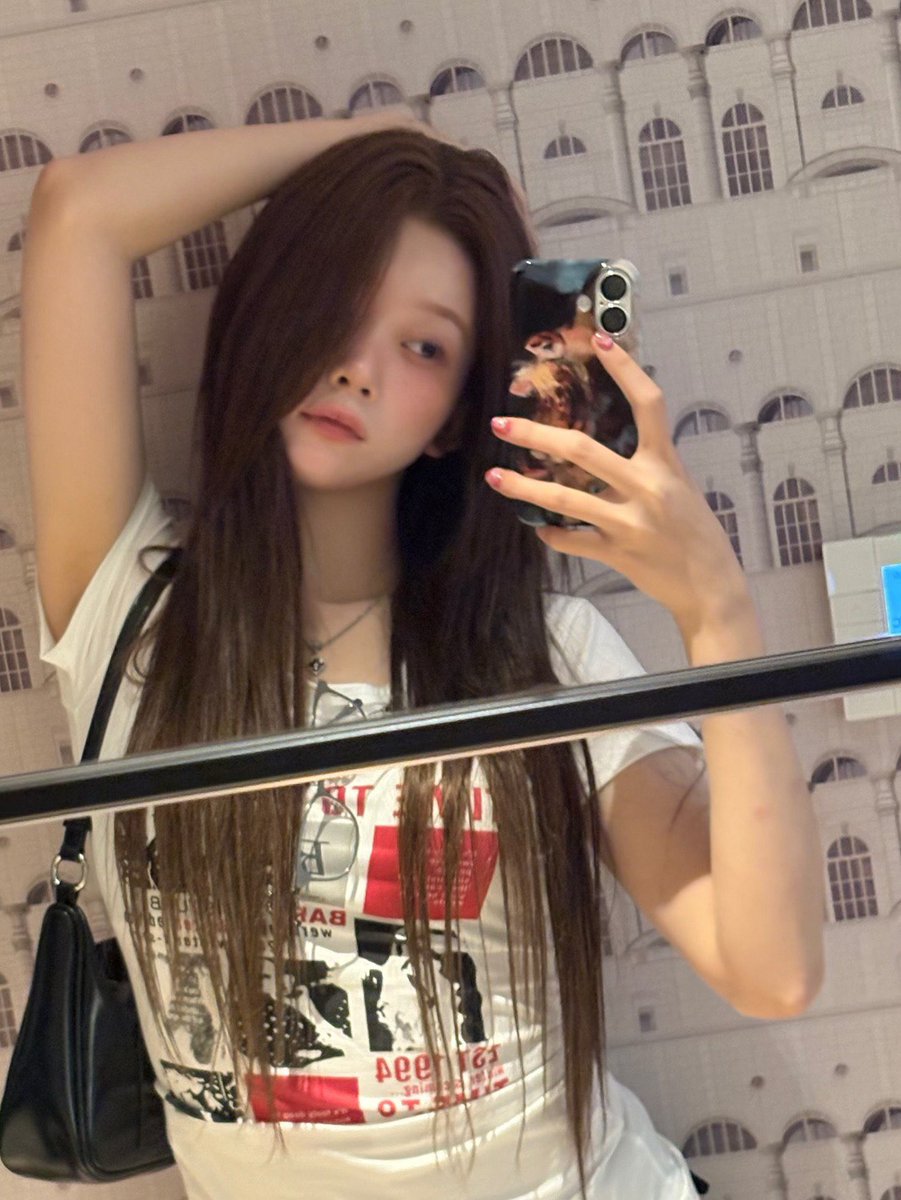 F02KI's tweet photo. 大阪🐈‍⬛❤️ https://t.co/lYCLe8p45D