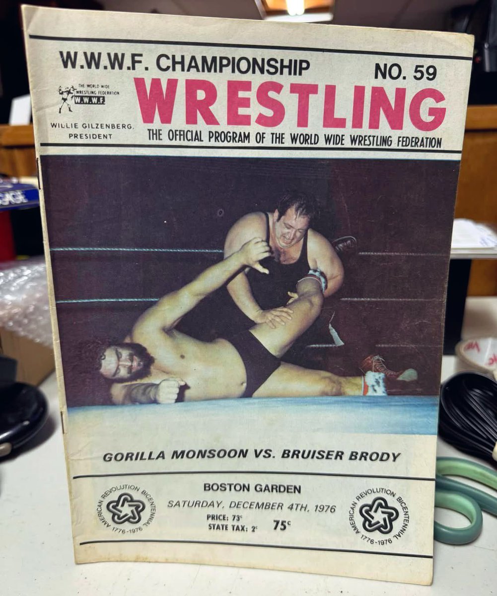 CardiacDrop's tweet photo. Meanwhile at the old Boston Gahden… #TurnBackTheClock #WrestlingCommunity 🦍 https://t.co/eUIsKKLI7y