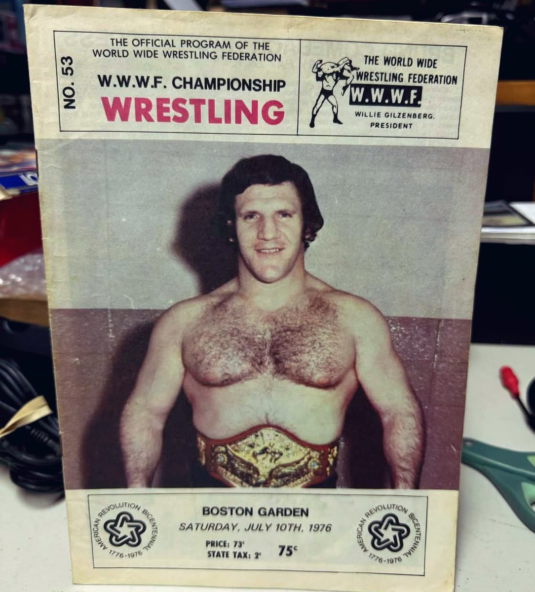 CardiacDrop's tweet photo. Meanwhile at the old Boston Gahden… #TurnBackTheClock #WrestlingCommunity 🦍 https://t.co/eUIsKKLI7y