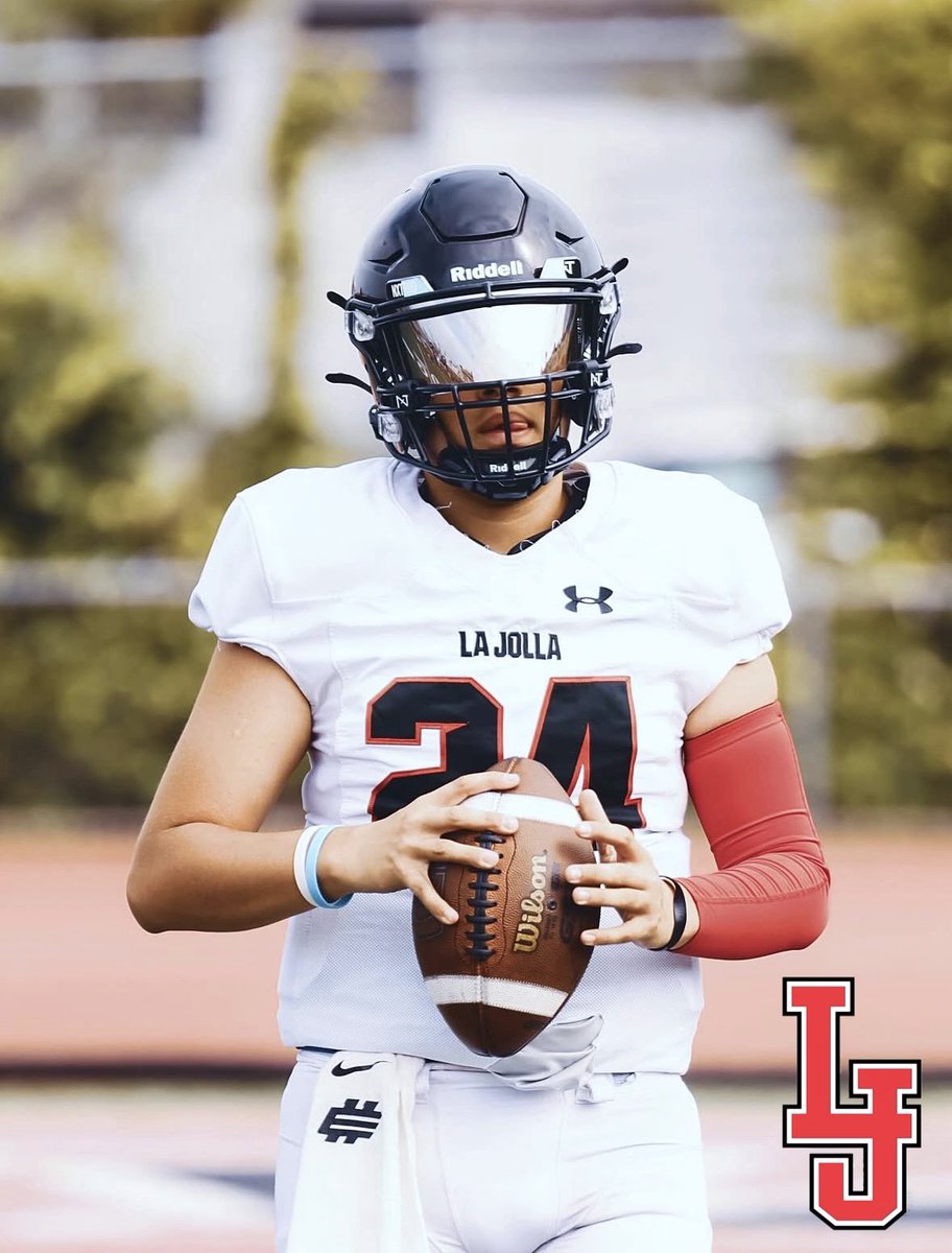 Eian Romero (@eirqb) on Twitter photo Locked in 🔒
#blessed <a href="/CoachRoachLJ/">Tyler Roach</a> <a href="/TheRealChris_V/">Coach Chris</a>
📸: <a href="/EV4Graphics/">Coach KIKI - EV4Graphics</a> <a href="/LaJollaHigh/">La Jolla High, Home of the Vikings</a> Locked in 🔒
#blessed <a href="/CoachRoachLJ/">Tyler Roach</a> <a href="/TheRealChris_V/">Coach Chris</a>
📸: <a href="/EV4Graphics/">Coach KIKI - EV4Graphics</a> <a href="/LaJollaHigh/">La Jolla High, Home of the Vikings</a>