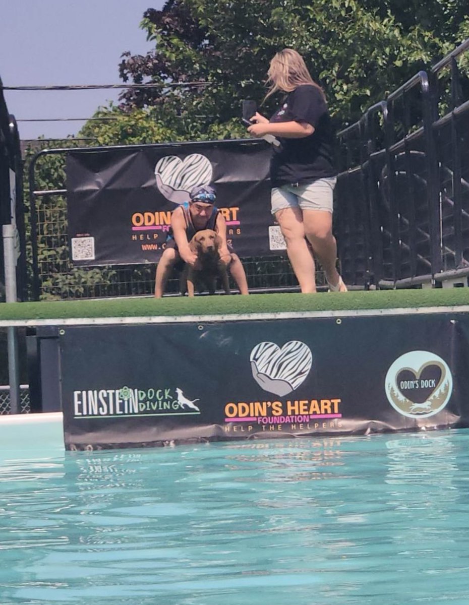 SportsAndChup's tweet image. Special thanks to @lauren_4009 for introducing Sports Jim to The 
World of Dock Diving!!!

Gordie was a Good Boy &amp;amp; got 3rd!!!

#BestDayEver