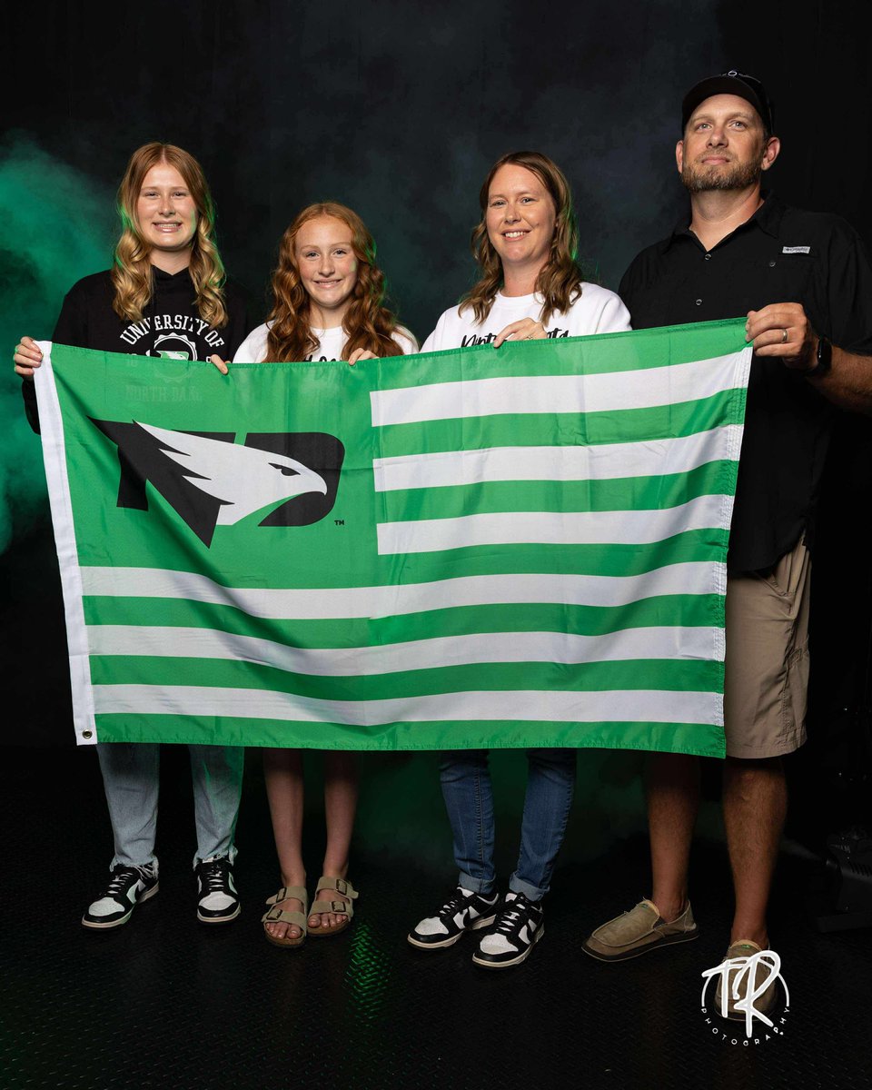 Kinley Smith tweet media