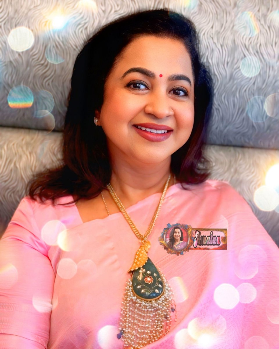 AmalaSamuel21's tweet photo. என் என்னவள் 💗😘
நான் தினம் தினம் படிக்க விரும்பும் புது கவிதை என் என்னவள் 💗🥰😘😍🫶🫰
My Cute lovely #Radimaa Lots of love Forever maa 💗😘🫶🫰
#என்னவளதிகாரம்🥰
#அழகியல்
#Radikaa https://t.co/qsC8W1fB9V