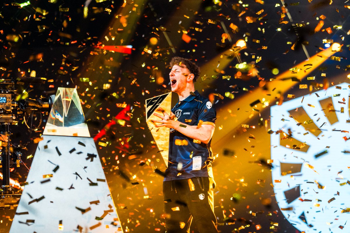 🌏🇸🇦 Team Liquid é a grande campeã da EA FC e assume liderança da Esports World Cup!

A <a href="/TeamLiquidBR/">Team Liquid BR 🇧🇷</a> ultrapassou (novamente) a Falcons na classificação global da EWC com título do jogador ManuBachoore no EA Sports FC 25.

A Cavalaria soma agora 4200 pontos:
🏆 EA Sports FC 25 -