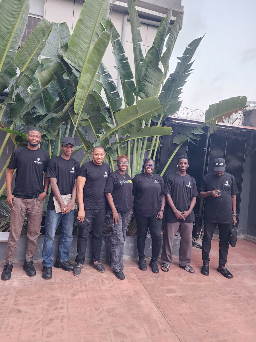EthereumNigeria's tweet photo. We showed up at Builders’ Connect in full force connecting, collaborating, and celebrating the incredible builders Onchain.⚡️
Cc:@Divine_Vessel @robertocalous @craftlink_hq @thetoluogundele @abdulhackxx @Damouchbello @pope_h @simze_eth 
#ETHNigeria #BuildersConnect https://t.co/FuNc8aVQ7K