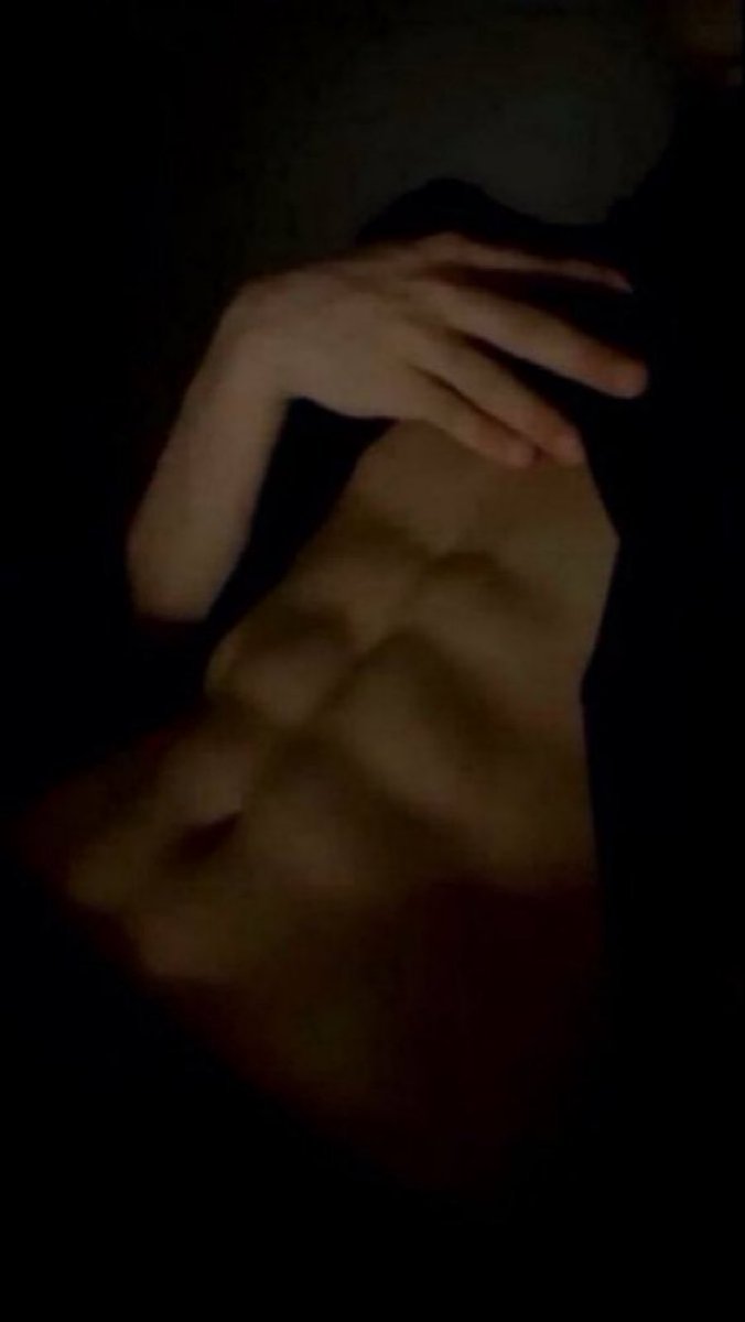 I know you want to see my perfect 8 inch cock,  Like for a dickpic
#nsfw #nsfwtwt #wankchat