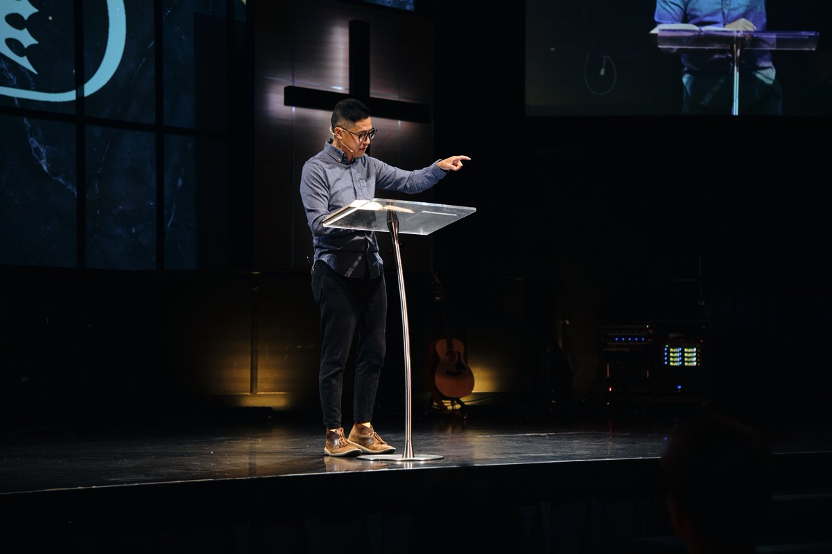 willingdon's tweet photo. "Where David stayed back in comfort, Jesus stepped into the battlefield of sin and death. Where David brought death to cover sin, God sent Jesus to give his life to atone for ours." https://t.co/gHwyMnyaJn