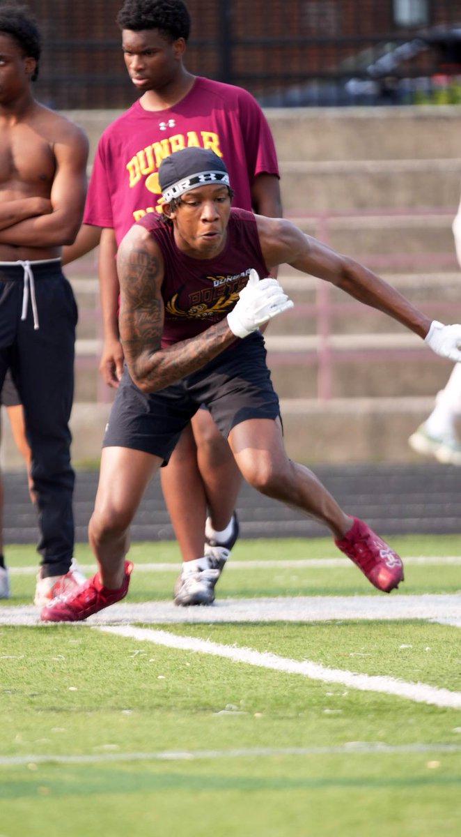 football isss backkk!!⏳