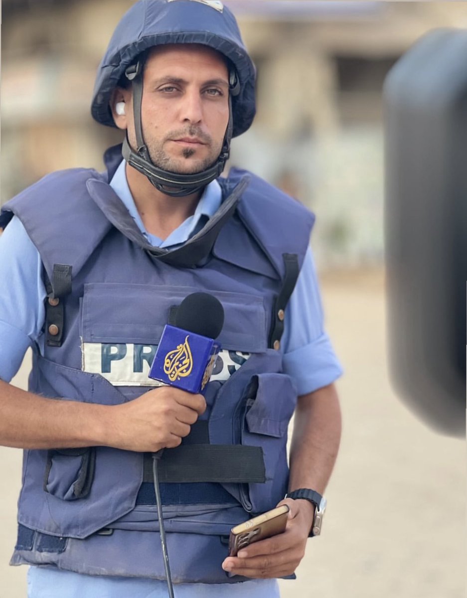 محمد قريقع ارتقى في المكان الذي أعدم فيه الاحتلال أمه..

الاحتلال قبل شهور أعدم والدة محمد في مجمع الشفاء الطبي واليوم ارتقى محمد في نفس المكان، ليلتحق بوالدته..
الله يتقبلهم 💔.